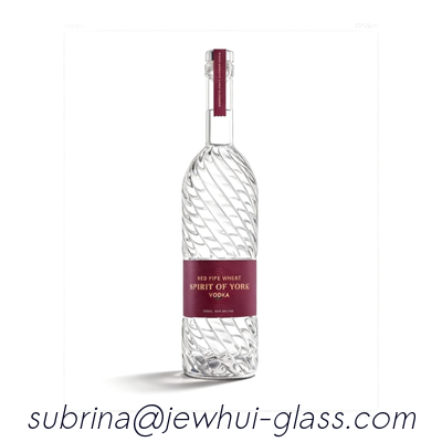 Bom preço 500ml, 700ml, 750ml, 600ml purified water   Glass Bottle With  T-CORK or GPI closures, Gula closures on-line