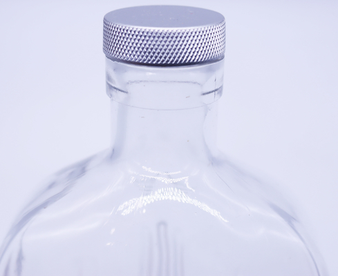 Bom preço GV gravado aviação FDA de 1750ml Gin Bottle Alunimum Screw Cap on-line