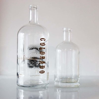 Bom preço garrafas de vidro claras da grande garrafa do álcool 375ml para o licor Bourbon on-line