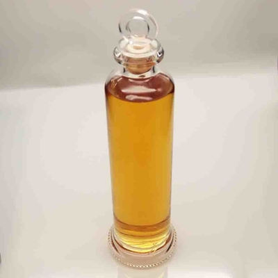 Bom preço a garrafa luxuosa dos espírito da vodca 25oz gravou a rotulação da garrafa clara da vodca on-line